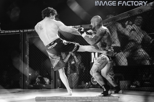 2011-05-07 Milano in the cage 3262 Mixed Martial Arts - 77 Kg - Alex Celotto ITA - Rafael Torres BRA
